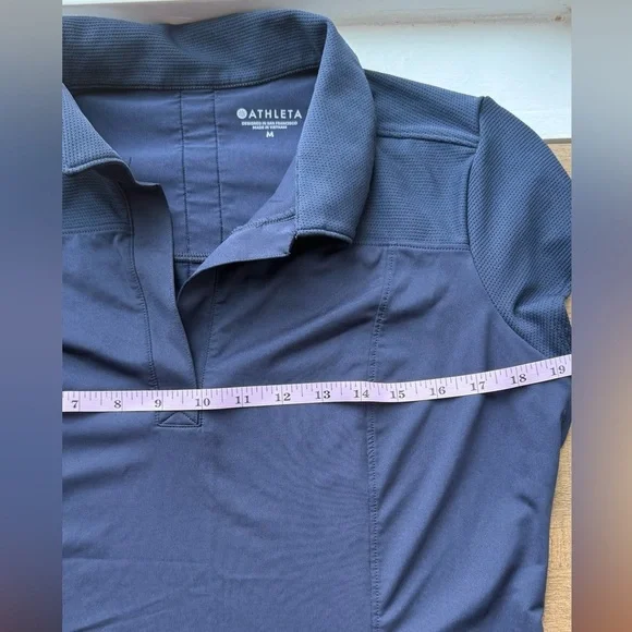 Athleta Women's Navy Collared Polo Activewear Tank Size M - Picture 3 of 6